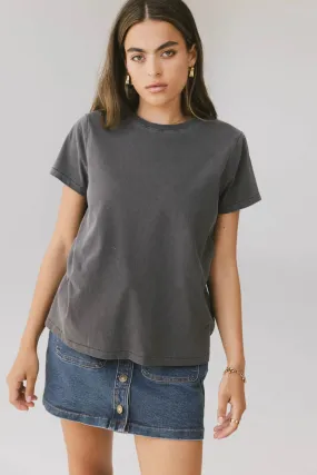 Weekend Vibe Tee in Charcoal